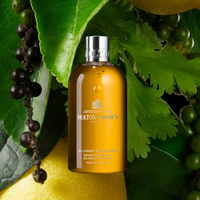 Molton Brown Re-Charge Black Pepper Bath &amp; Shower Gel 300ml