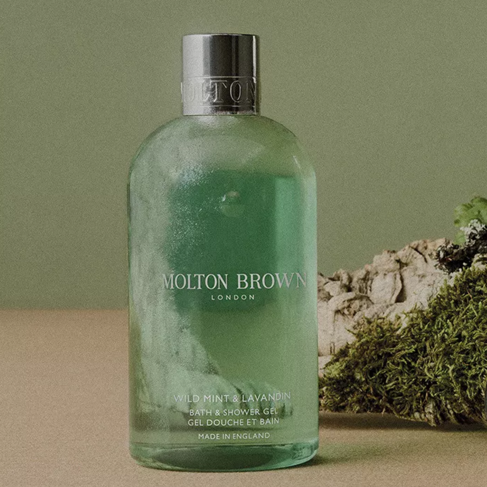Molton Brown Wild Mint &amp; Lavandin Bath &amp; Shower Gel 300ml